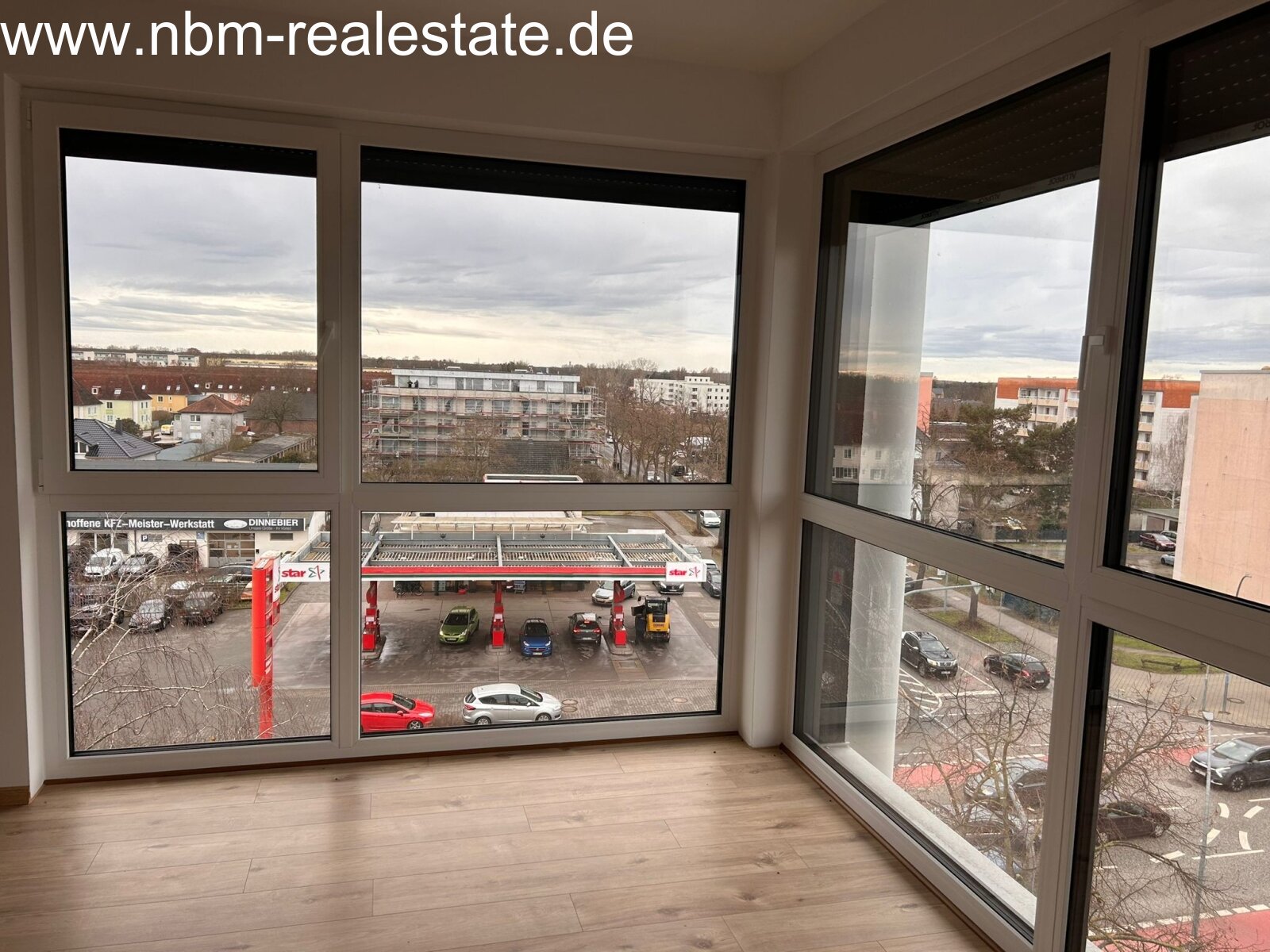 Exklusive 3-Zi.-Neubauwohnung mit Panoramablick auf die Stadt. Erstbezug! 