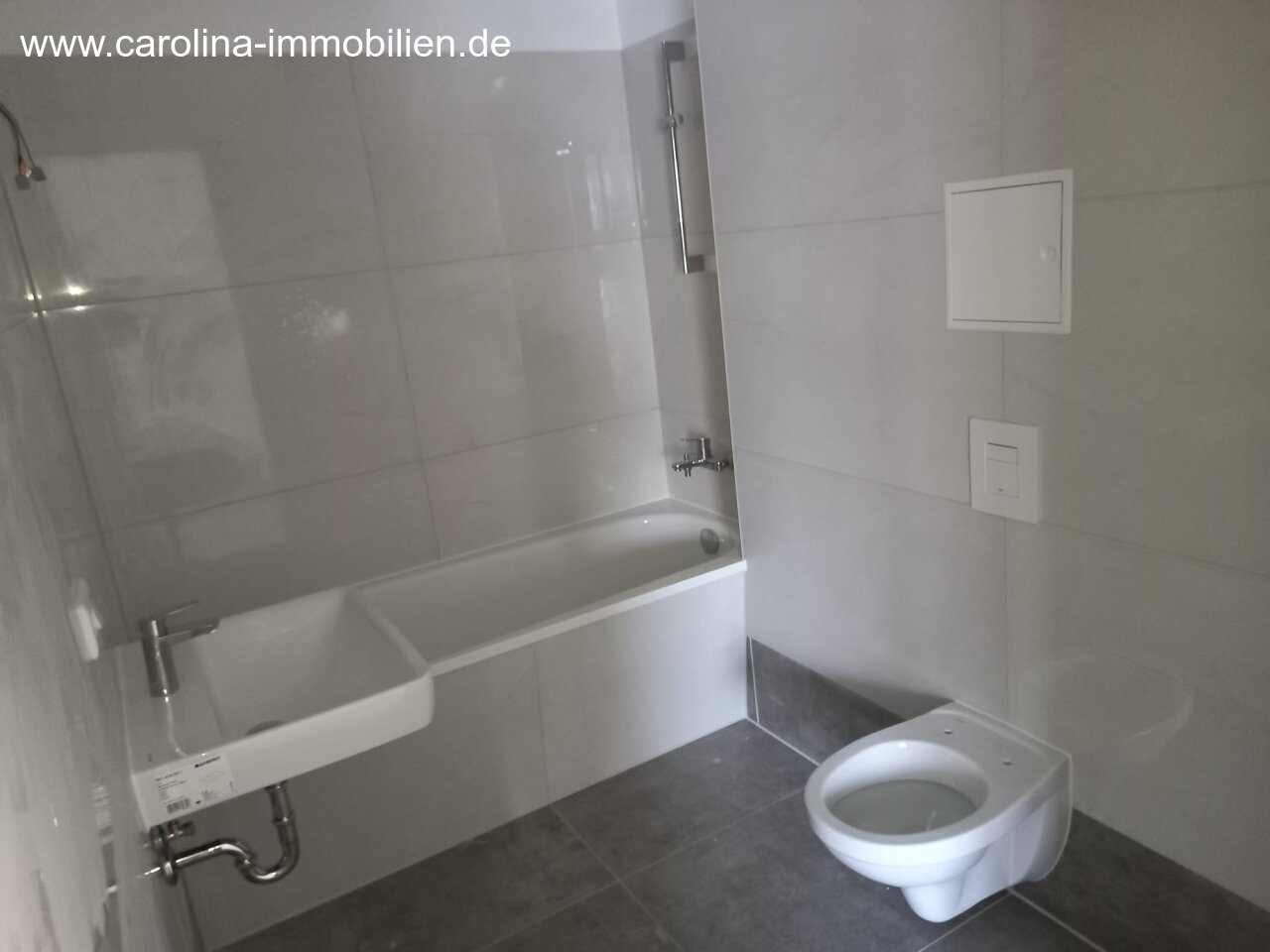 WhatsApp Bild -- um .. WhatsApp Bild -- um ..
